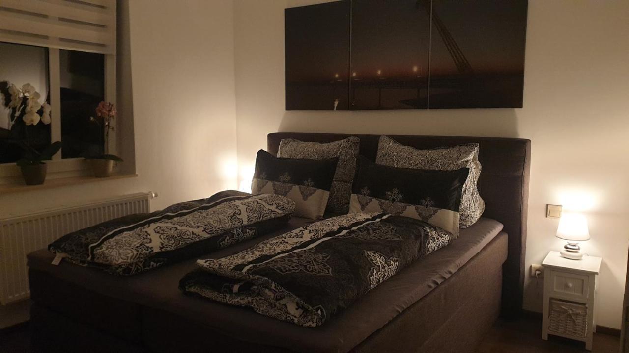 Seensucht & Urlaubstraeume, Ferienwohnung "Seerose" โกรสเรสเชน ภายนอก รูปภาพ